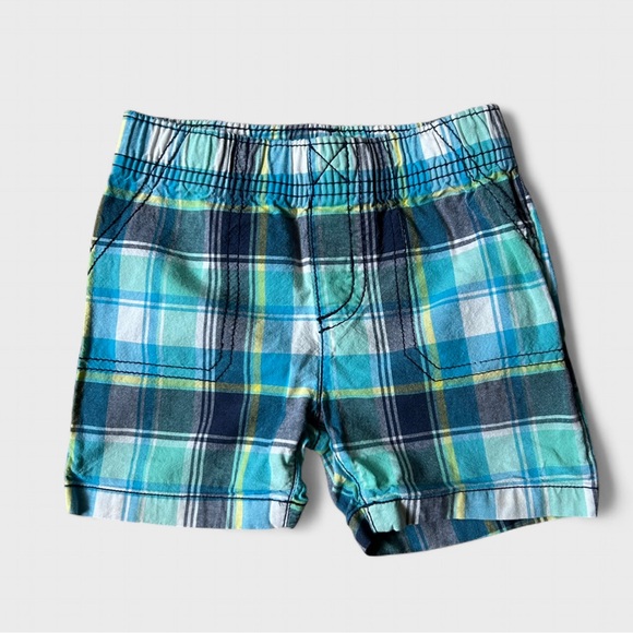 🧸 SOLD Carter’s bundle of 3 boys plaid shorts 18mo - Picture 3 of 5
